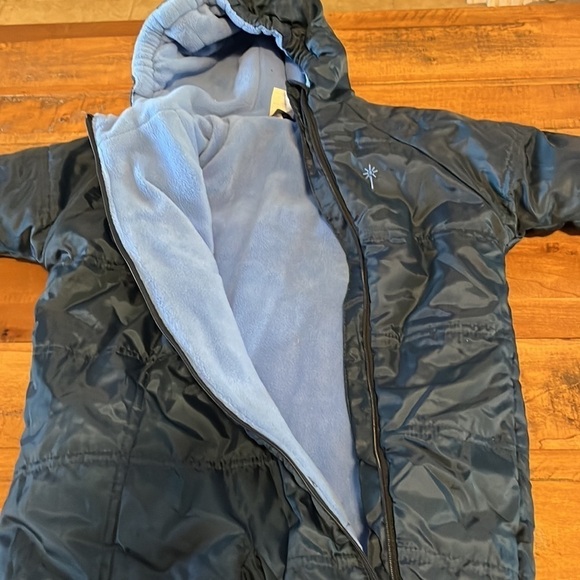 I Play snowsuit, size small ( 6 months)  10-18 lbs - Picture 3 of 7